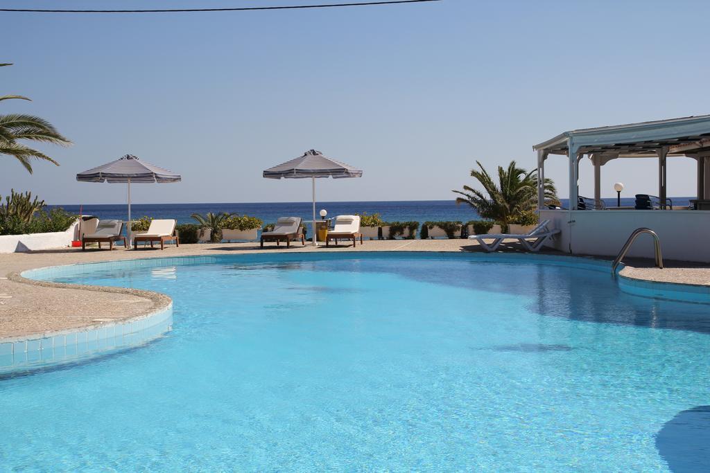 Mediterranean Hotel Kárpatos Exterior foto