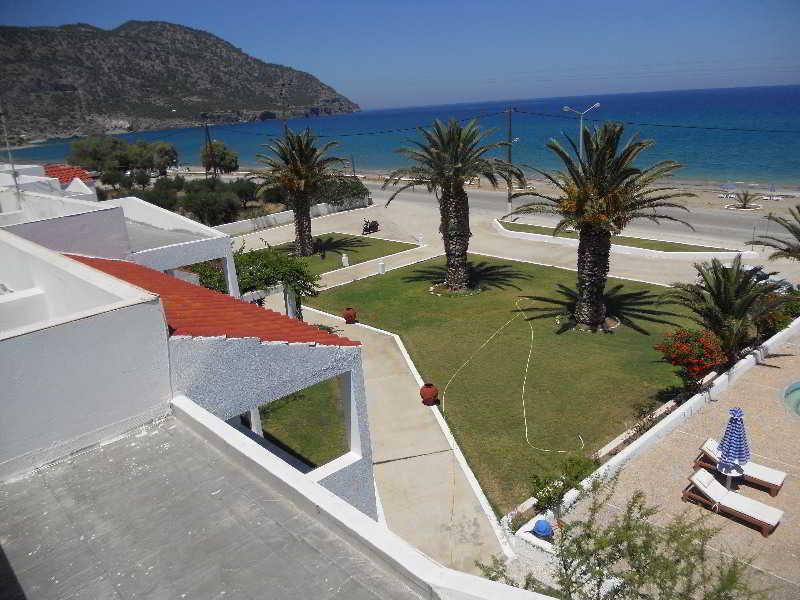 Mediterranean Hotel Kárpatos Exterior foto