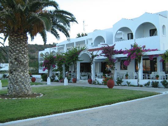 Mediterranean Hotel Kárpatos Exterior foto